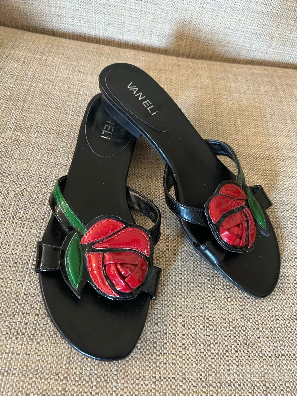 Vaneli Black Patent Slide Sandals with Red Rose and Green Leaves